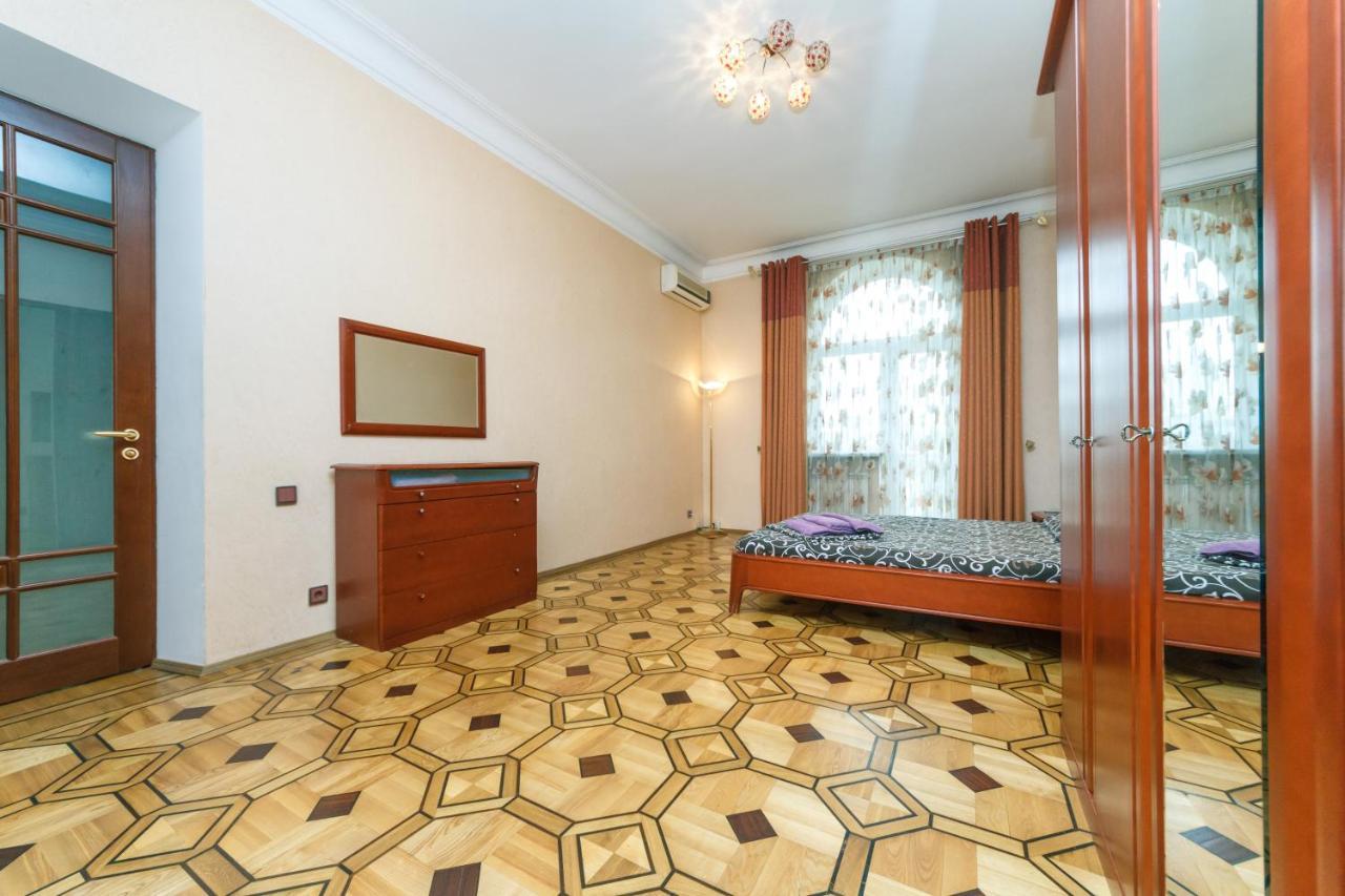 Квартира На Крещатике Kiev Exterior foto