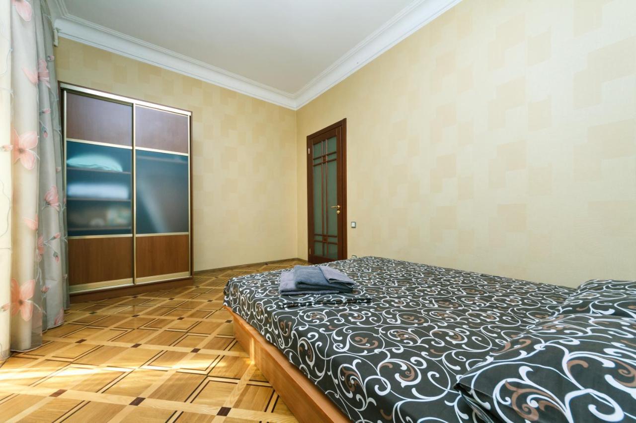 Квартира На Крещатике Kiev Exterior foto